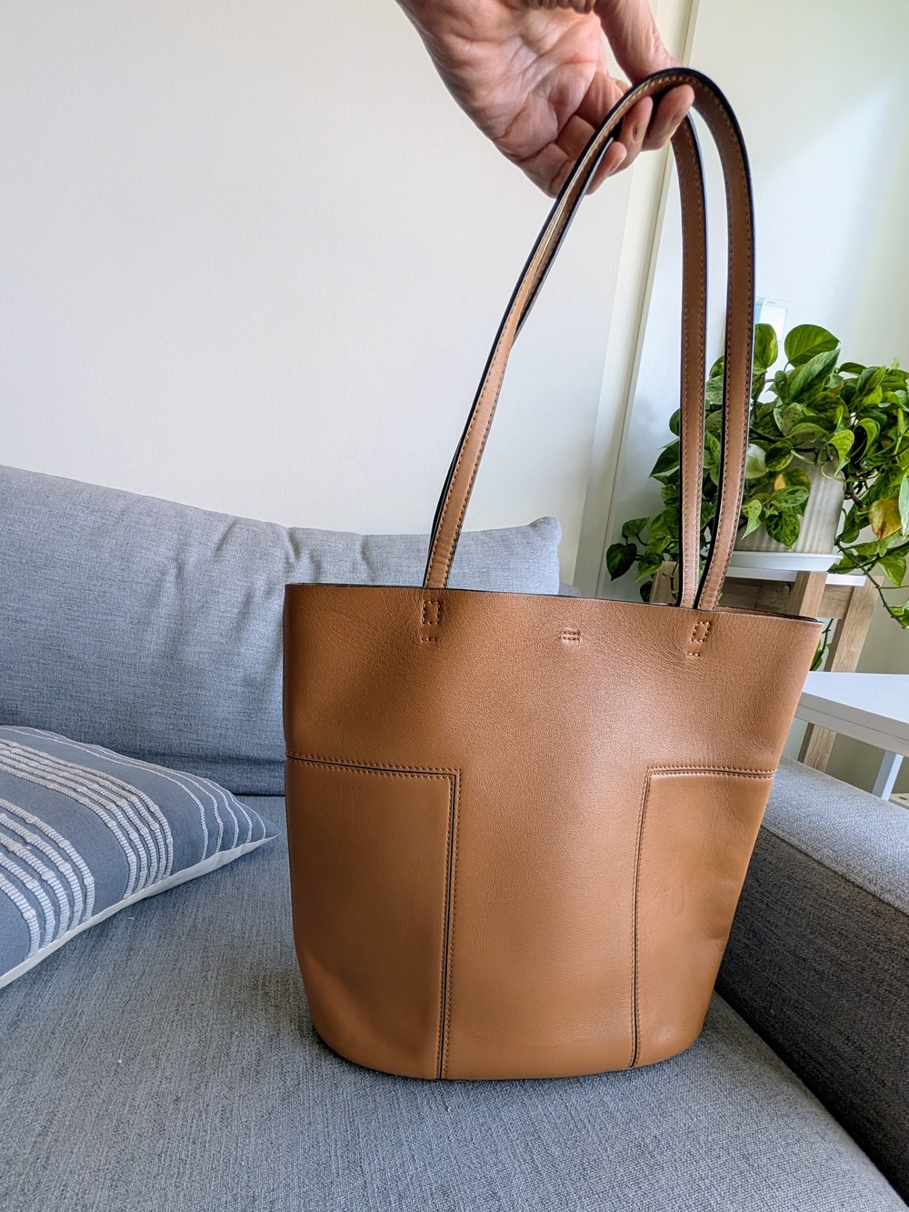 Tory Burch Block-T medeum long sholder tote